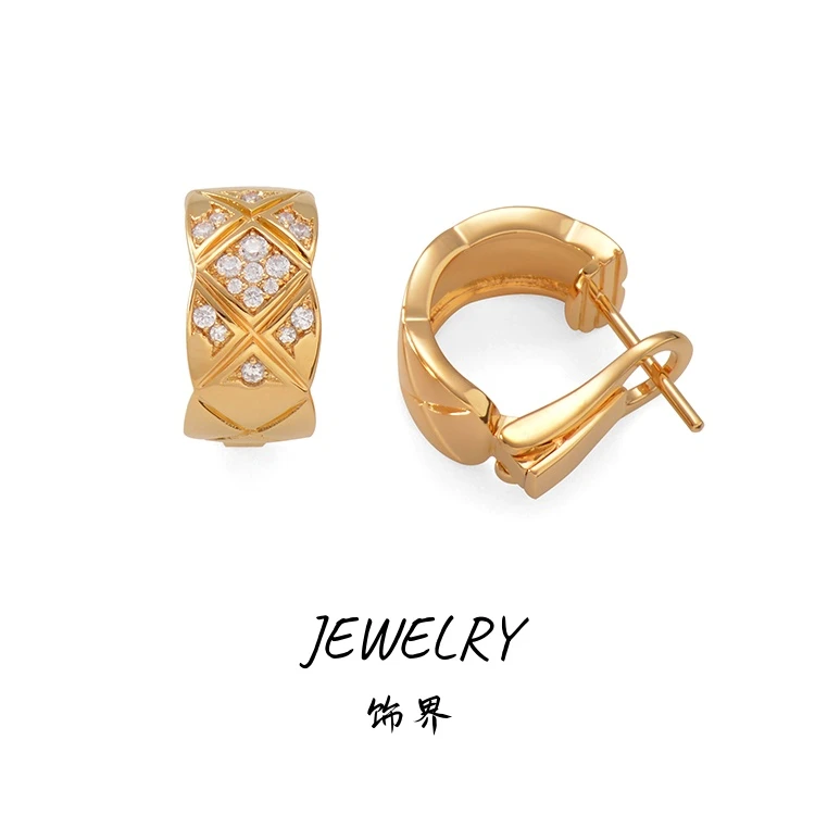 合金耳饰 镀k镶钻经典菱格纹耳钉耳饰