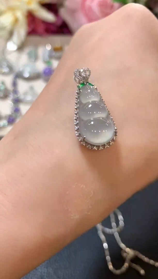 吊坠(不含链)18K金镶嵌翡翠z35