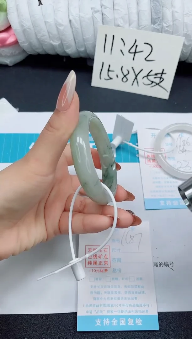 石英质玉手镯未镶嵌c187-58.6