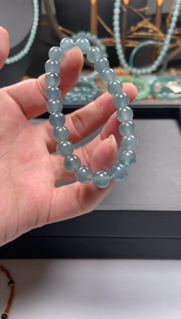 【闪购商品】翡翠手链未镶嵌多样性发货1颗卡8