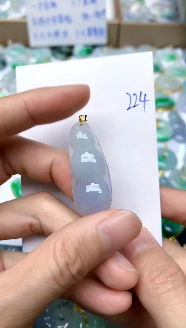 【闪购商品】翡翠颈饰18K金镶嵌224天然A货翡翠