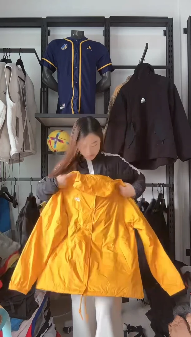 33074编码  瑕疵直播间过款为准 尺码   身高175