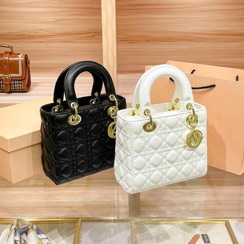 香港品牌小香风戴妃包包女2025新款网红爆款时尚单肩斜挎手提包包
