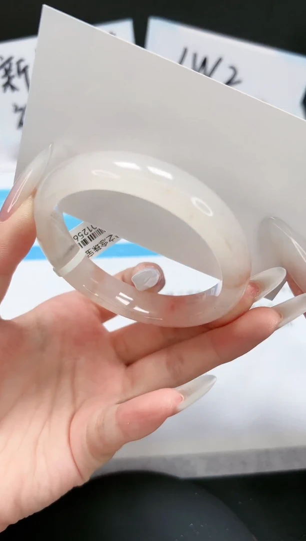 【闪购商品】石英质玉手镯未镶嵌A200-57-58