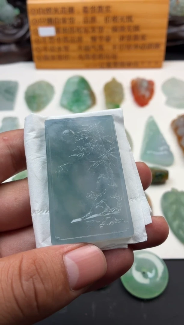 未镶嵌定制翡翠翡翠