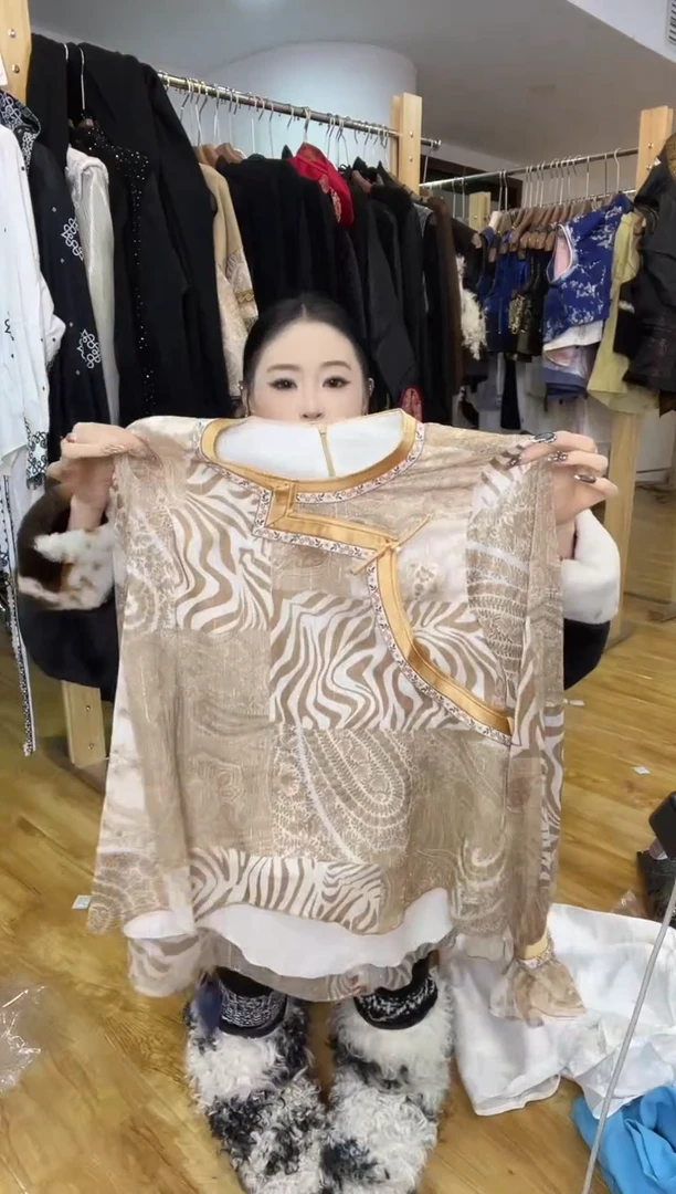 衬衣       2XL码    130-140斤