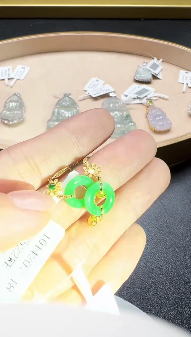 18K金镶嵌翡翠耳饰KDF1018-015