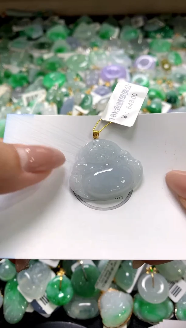 颈饰18K金镶嵌翡翠1111111111111111