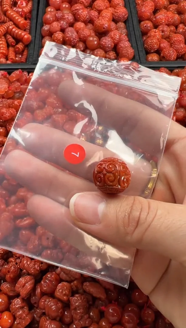 【闪购商品】南红玛瑙颈饰未镶嵌1