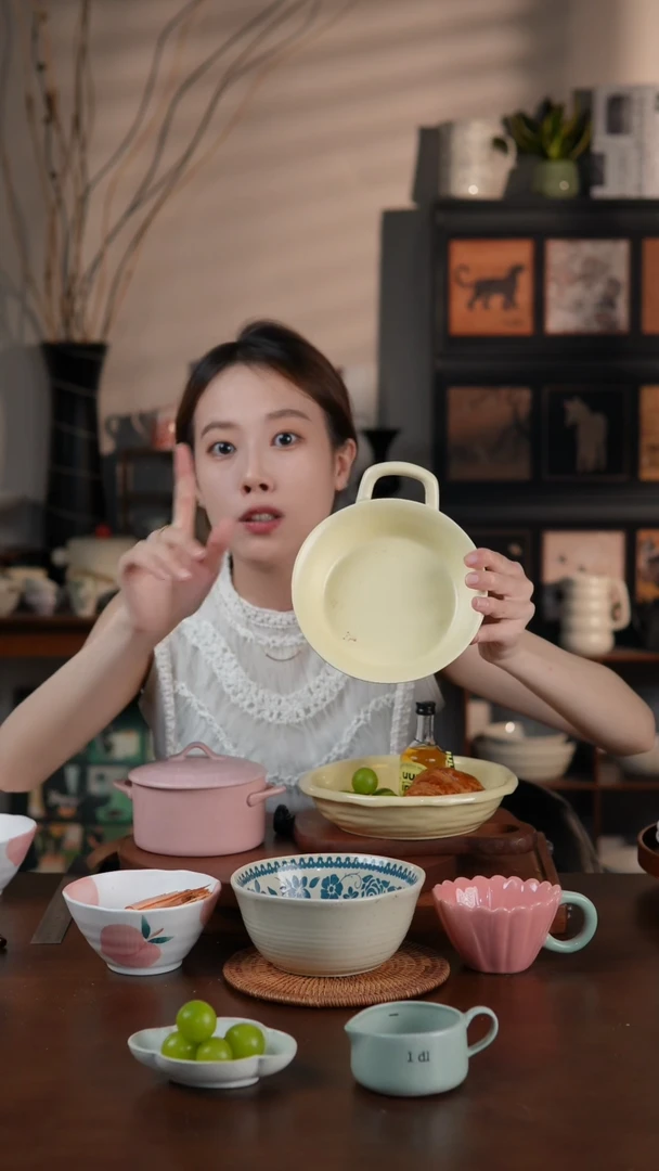 陶瓷蛋黄色6.3寸单耳沙拉碗 版拌面碗 微瑕 凑满20发货