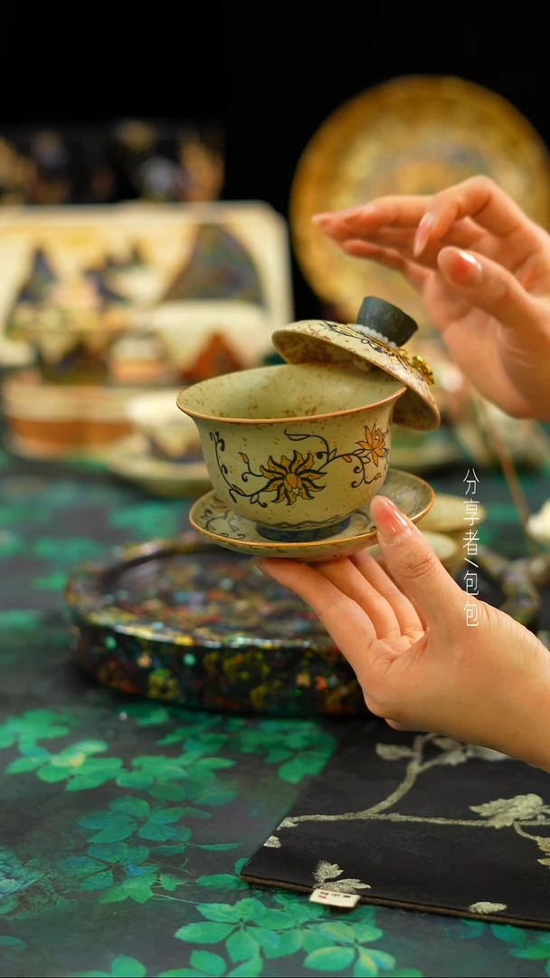 【闪购商品】青色·············元宝盖碗