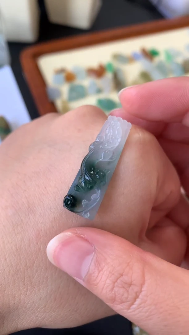 【闪购商品】定制翡翠未镶嵌翡翠