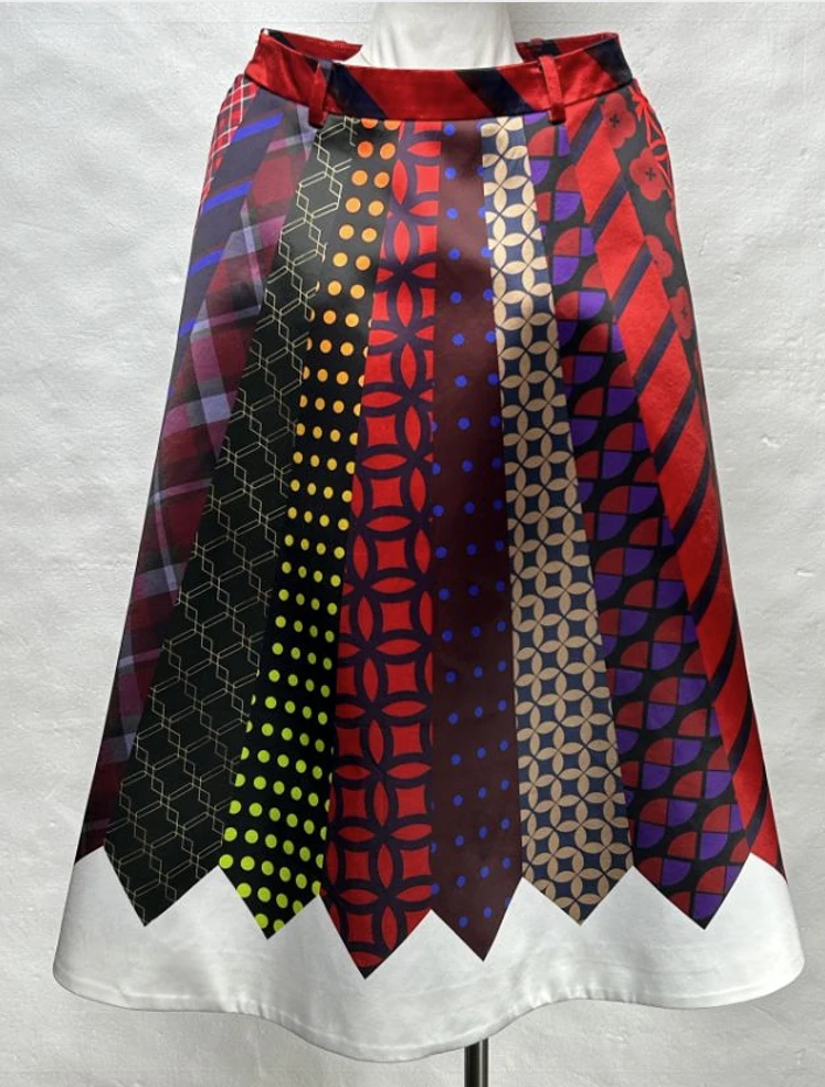 AMALIA SANDRA领带趣味印花A字波浪裙