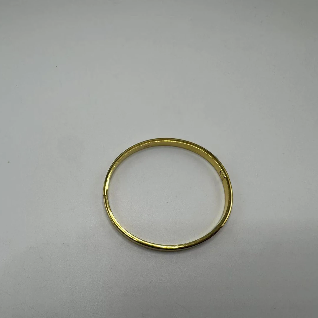 精选双C卡扣手镯Y88