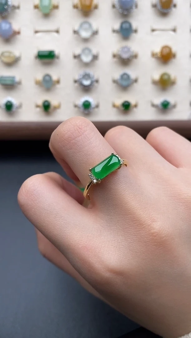 银S925镶嵌戒指翡翠雪*儿一物一证一礼盒