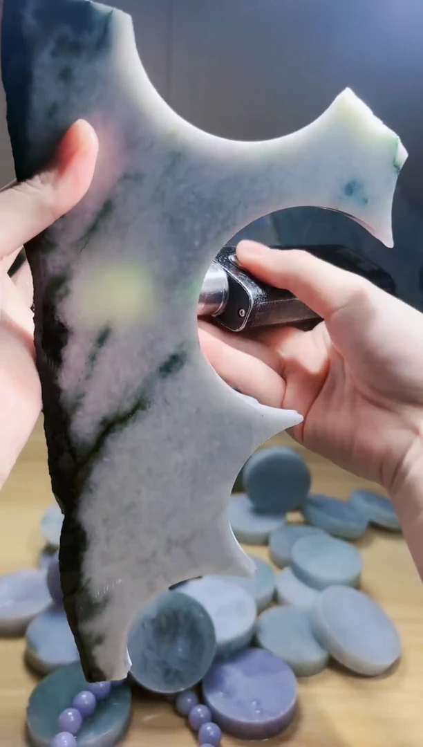 翡翠未镶嵌颈饰翡翠A货 温谭051