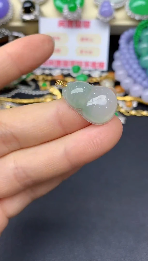 颈饰18K金镶嵌翡翠146-翡翠雪姐天天见