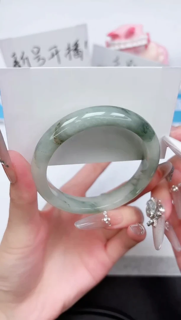 石英质玉手镯未镶嵌352-56.3