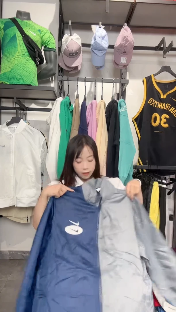1672  编码 瑕疵款直播间过款为准 尺码