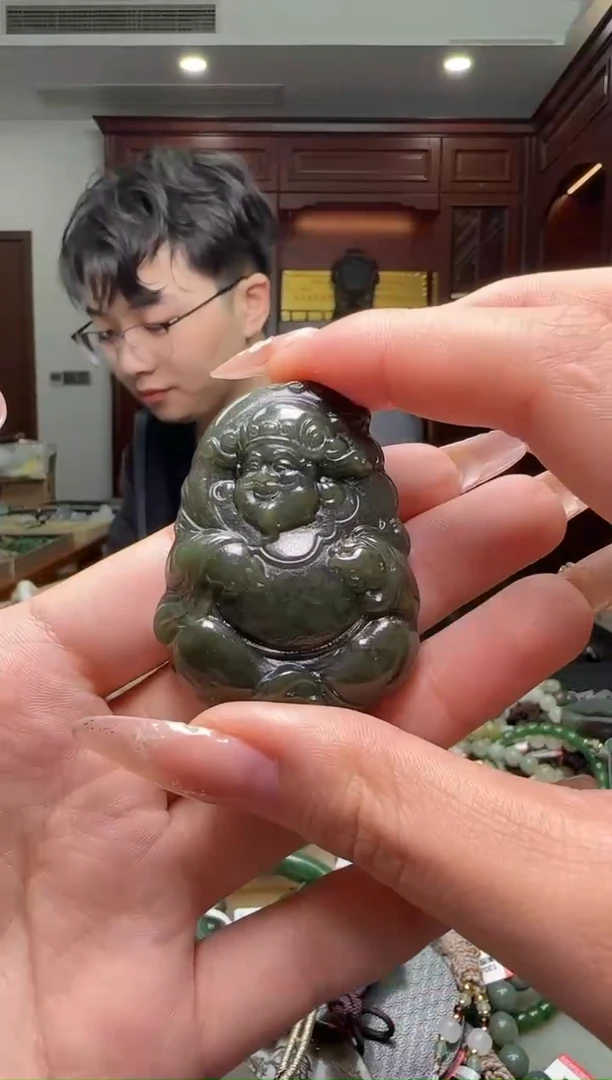 颈饰未镶嵌和田玉多样性发一