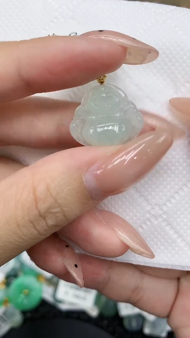 颈饰18K金镶嵌翡翠1
