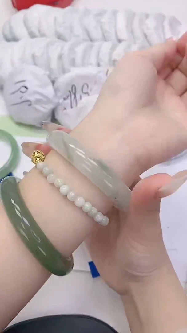 未镶嵌手镯石英质玉86-60
