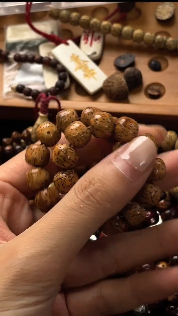 手串星月菩提精工级浅珀金桶珠10*9手串