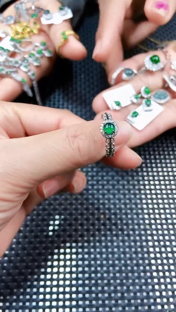 【闪购商品】翡翠戒指未镶嵌11111111