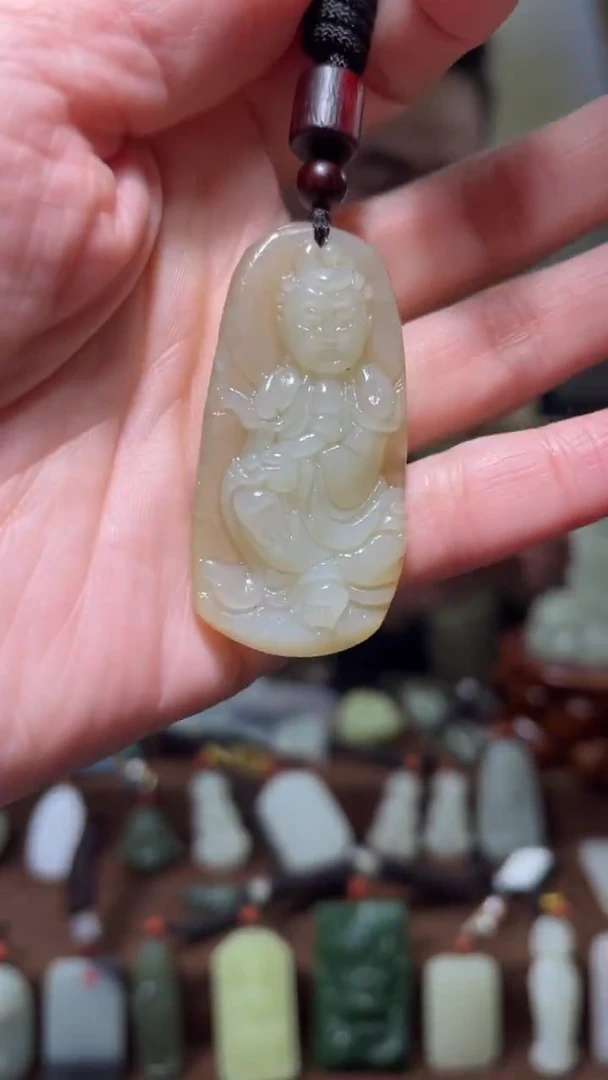 颈饰未镶嵌和田玉`