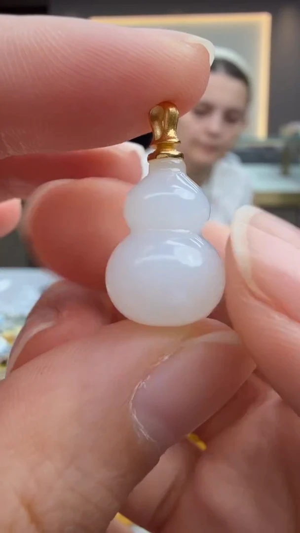 颈饰未镶嵌和田玉307秒拍号 假一罚三