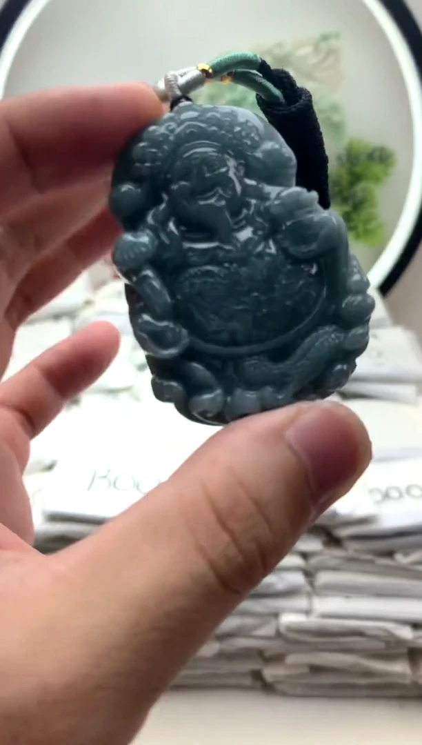 颈饰未镶嵌翡翠财神