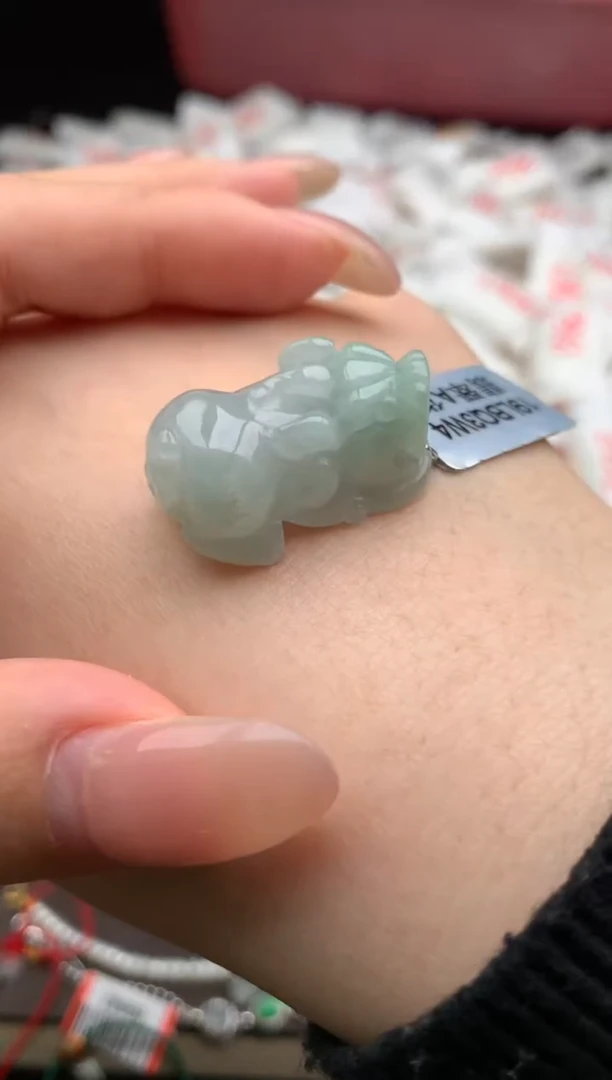 【闪购商品】翡翠挂件未镶嵌 一