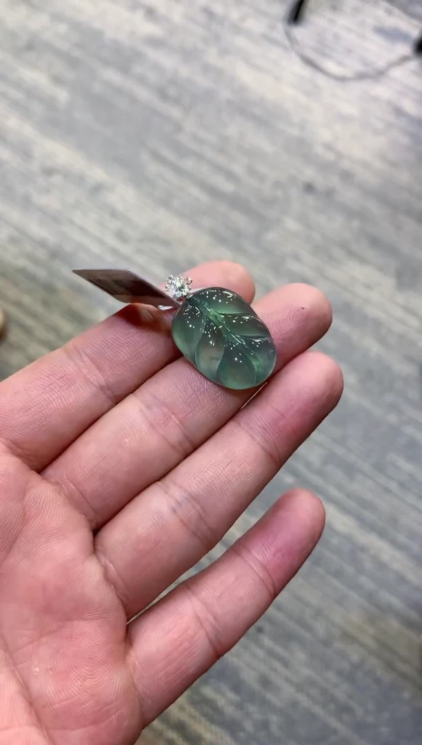 颈饰未镶嵌翡翠天然A货翡翠