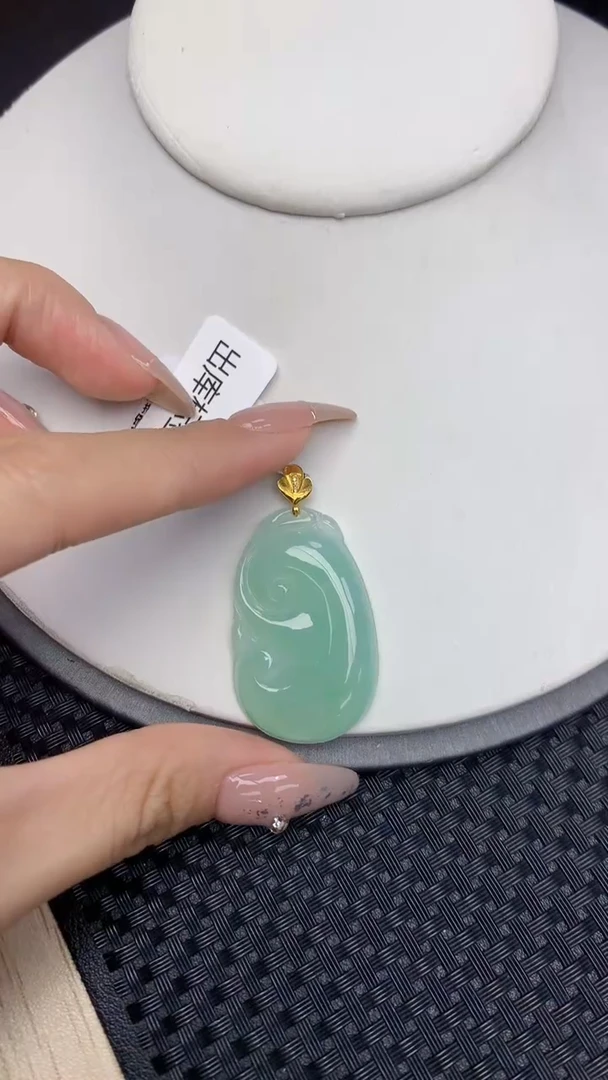 颈饰18K金镶嵌翡翠天然缅甸翡翠a货百元以上9元证书费自理