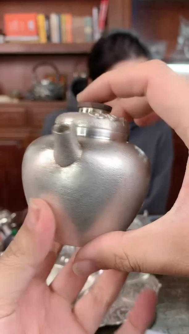 【闪购商品】足银999精工将军罐泡茶壶