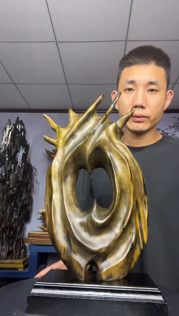 金丝楠木雕款中*。金丝楠木工艺品摆件