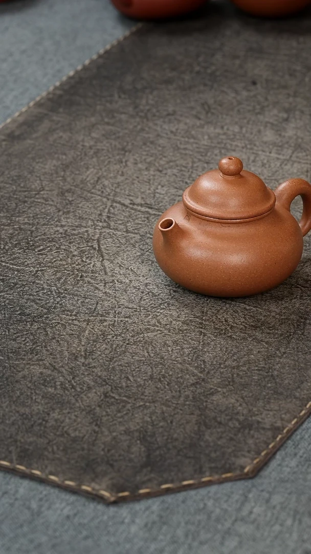 【闪购商品】紫砂茶宠桃花泥容天