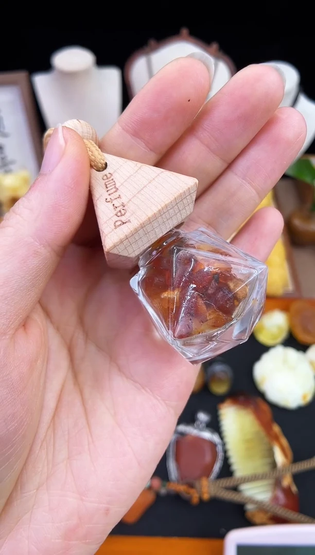 琥珀未镶嵌珠宝奇石柒月