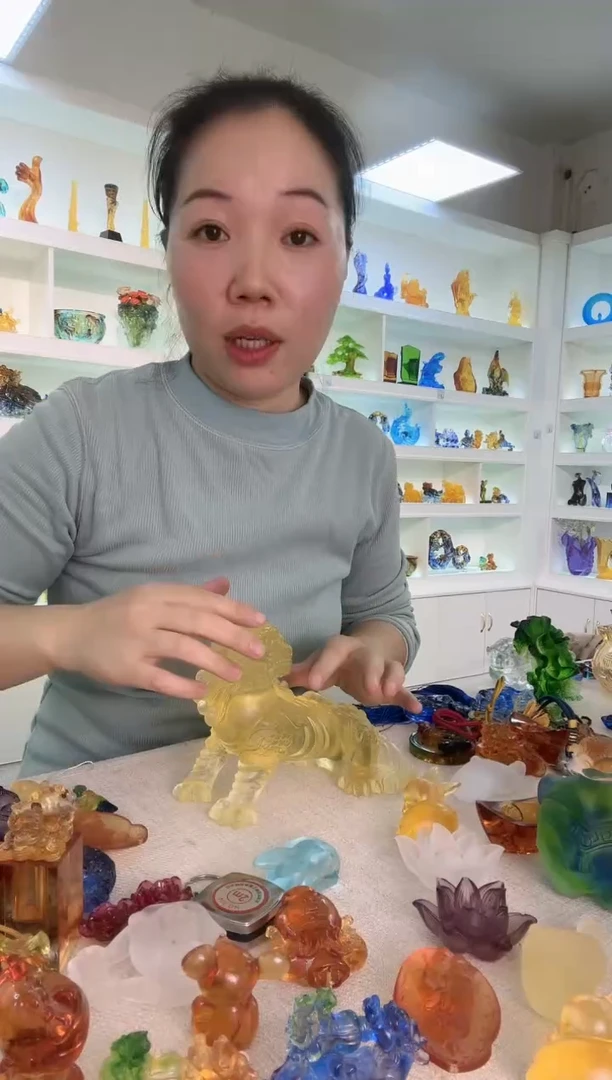 手工艺品琉璃谛听