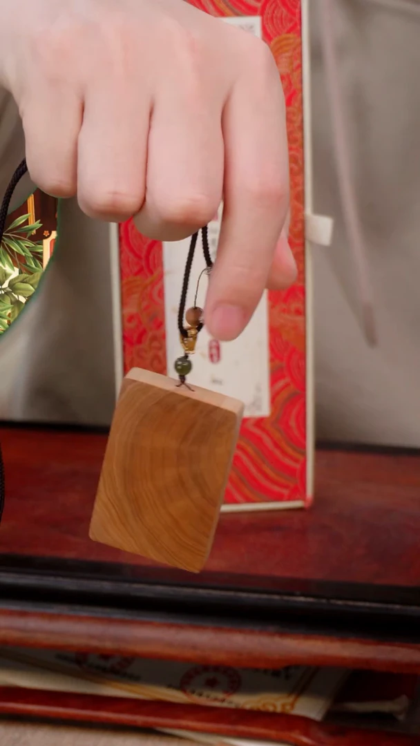 【闪购商品】1红颜老山檀100g