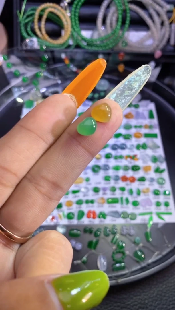 未镶嵌挂件翡翠爱心