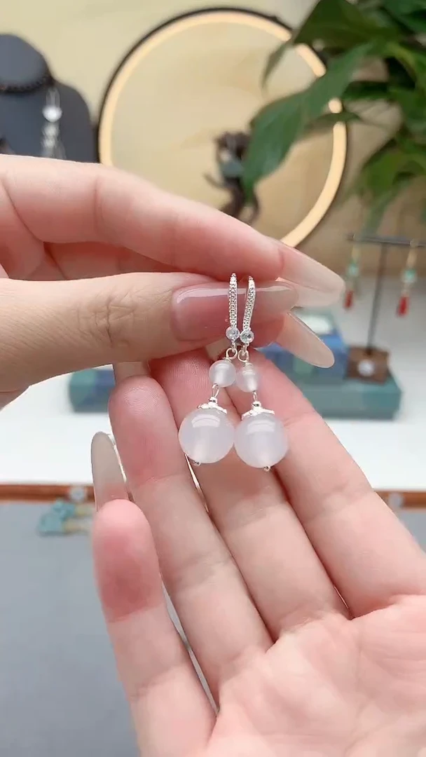 银S925镶嵌耳饰玛瑙/玉髓00白色2颗