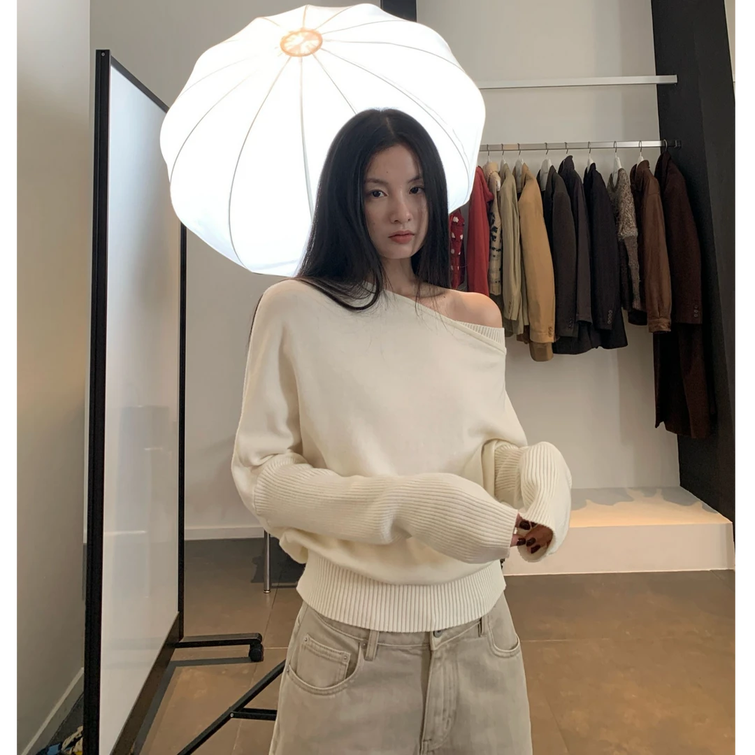 慵懒风一字领露肩山羊绒毛衣秋季新款长袖内搭斜肩针织上衣 ST827