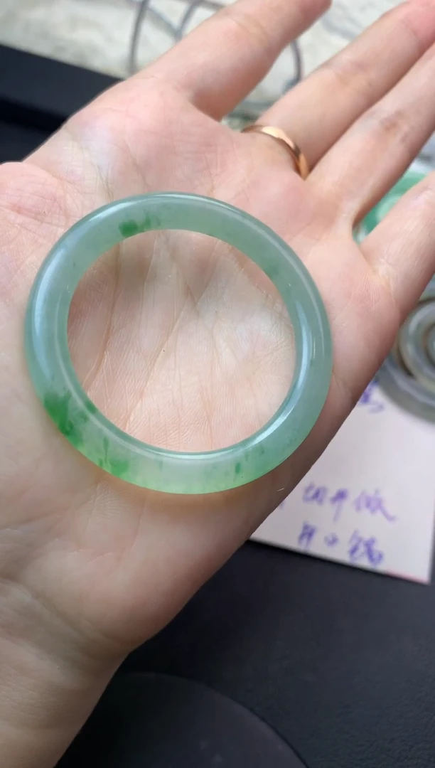 未镶嵌定制翡翠毛货