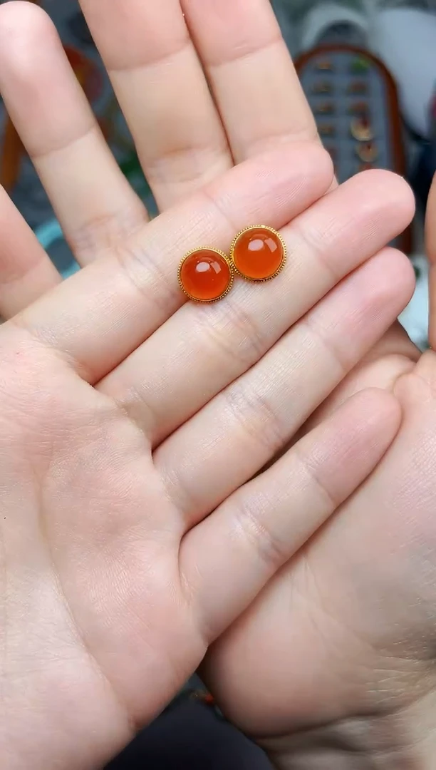 18K金镶嵌耳饰南红玛瑙蛋面耳钉06