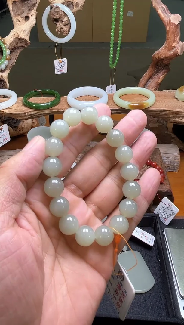 未镶嵌手串和田玉卡12且末青白圆珠