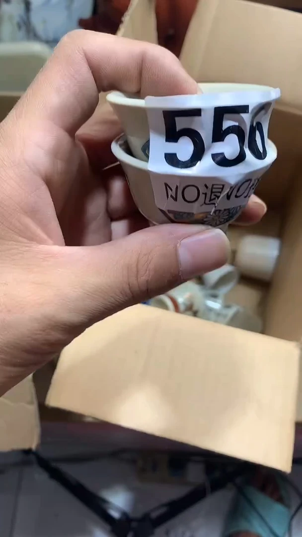 瓷片闲**鹤 花田家精品陶瓷店