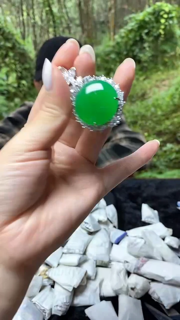 满色吊坠  所见即所得！