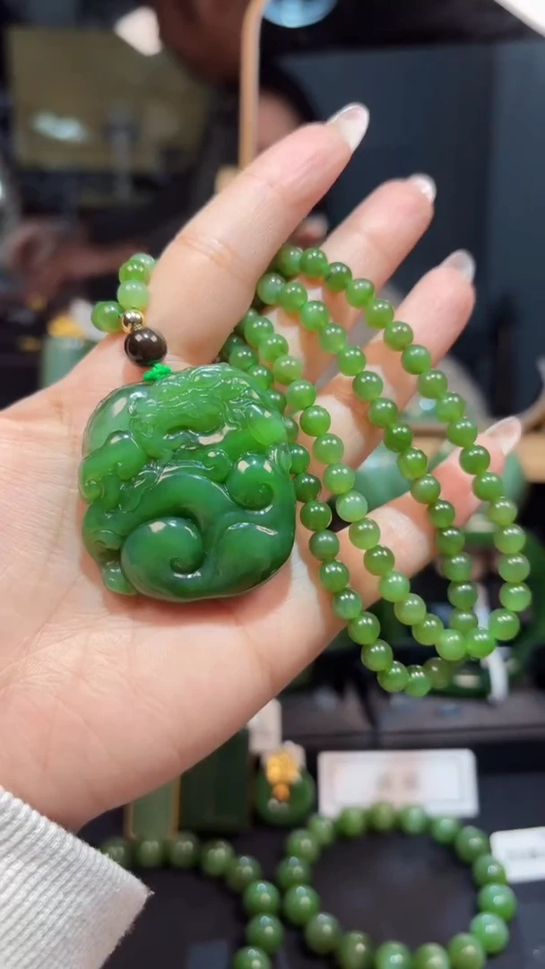 【闪购商品】和田玉（碧玉）吊坠(赠链)未镶嵌1