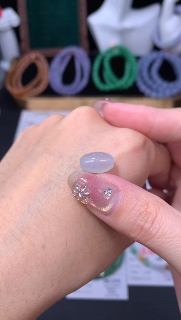 未镶嵌定制翡翠48小时鉴赏期 退货不扣服务费